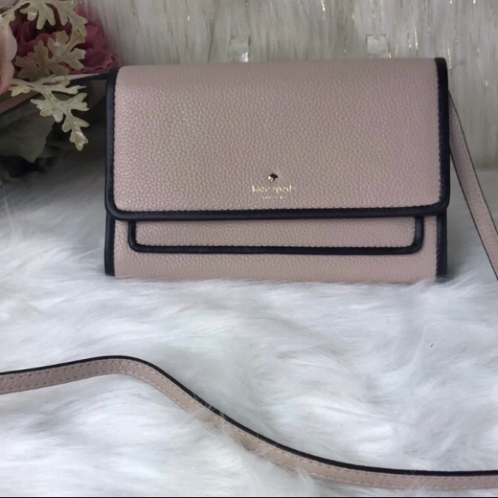 Kate spade summer ward place cross body